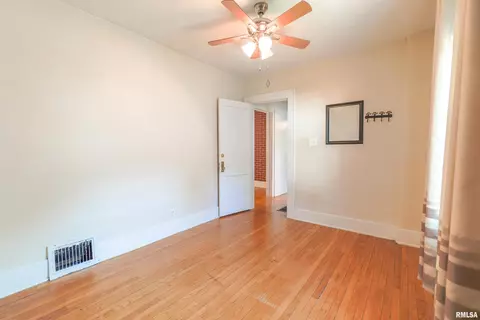 2013 S Pasfield St, Springfield, IL 62704 photo 22