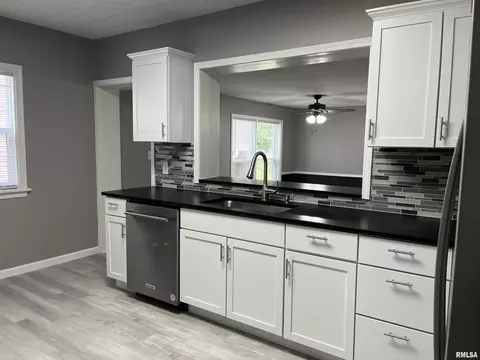 26 Circle Dr, Springfield, IL 62703 photo 7