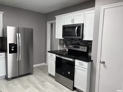 26 Circle Dr, Springfield, IL 62703 photo 6