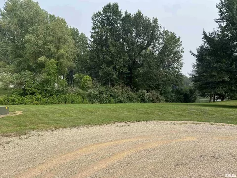 185 Stagecoach Pt, Athens, IL 62613