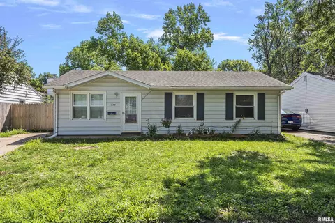 1608 Fairfield Dr, Springfield, IL 62702