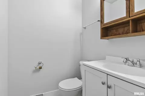 2026 2028 Lindbergh Blvd, Springfield, IL 62704 photo 14