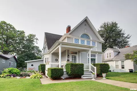 2512 Vermont St, Quincy, IL 62301