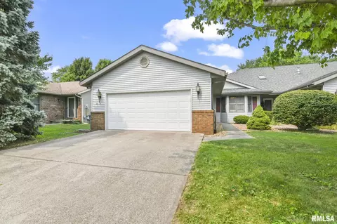 2615 Chase Dr, Springfield, IL 62704