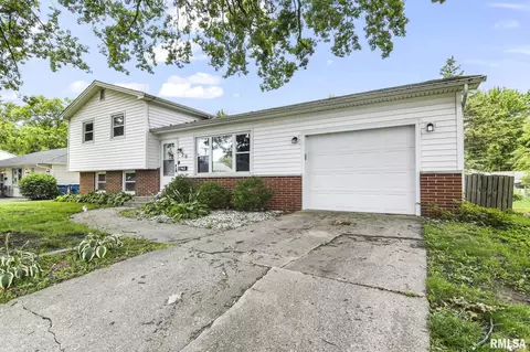 29 Groton Dr, Springfield, IL 62702