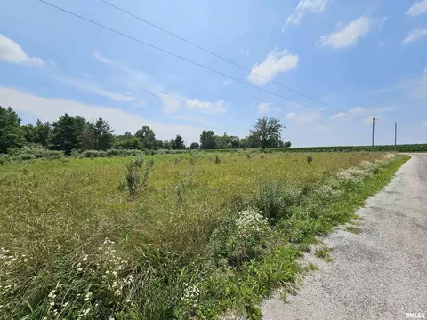 21031 Hideaway Estates Rd, Petersburg, IL 62675