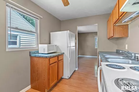 1653 N 20th St, Springfield, IL 62702 photo 13