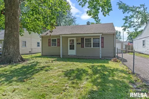 1653 N 20th St, Springfield, IL 62702 photo 4
