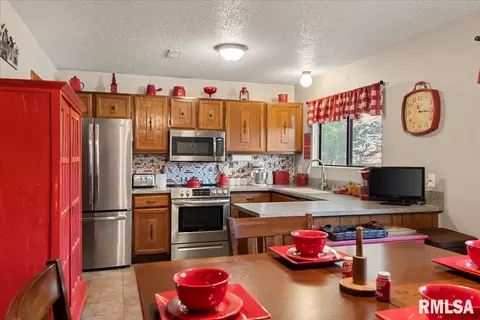 7 Juniper Ln, Springfield, IL 62704 photo 15