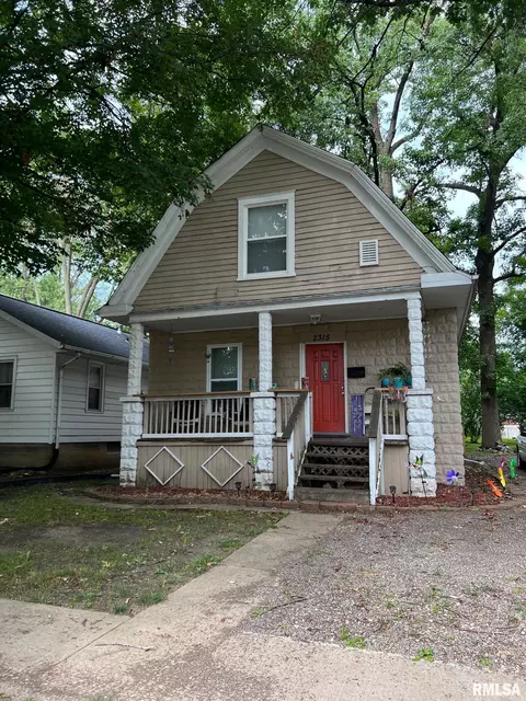 2315 S 13th St, Springfield, IL 62703