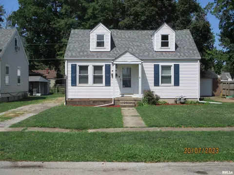 2937 S 5th St, Springfield, IL 62703