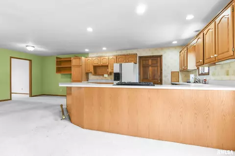 1424 James St, Springfield, IL 62703 photo 9