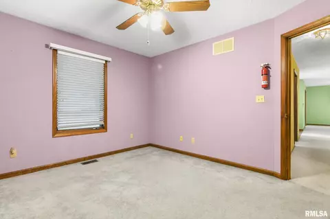 1424 James St, Springfield, IL 62703 photo 20
