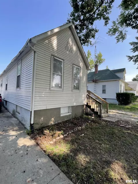 1922 N 9th St, Springfield, IL 62702 photo 7
