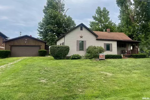 104 W Superior St, Murrayville, IL 62668