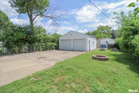 1604 W Washington St, Springfield, IL 62702 photo 17