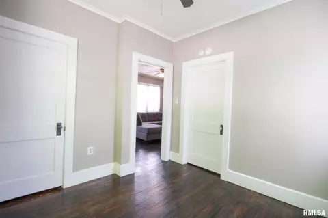 1604 W Washington St, Springfield, IL 62702 photo 12