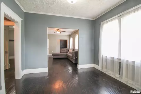 1604 W Washington St, Springfield, IL 62702 photo 6