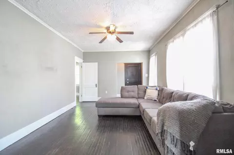 1604 W Washington St, Springfield, IL 62702 photo 3