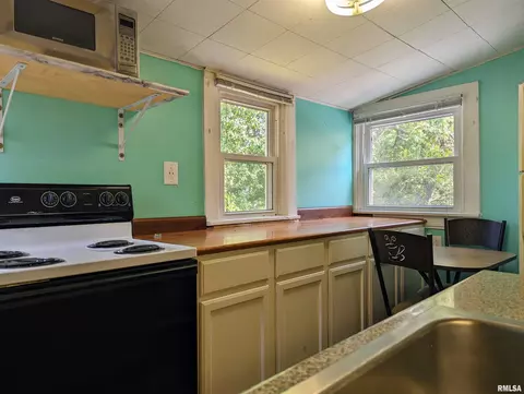 1312 Walnut St, Springfield, IL 62704 photo 17