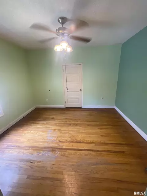 1904 S Spring St, Springfield, IL 62704 photo 10