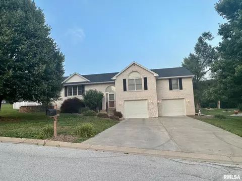 2101 Stillwater Dr, Quincy, IL 62301