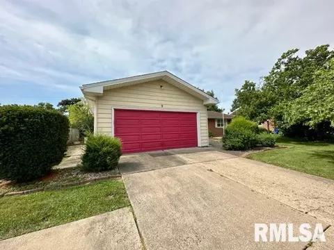 9 Greencastle Cir, Springfield, IL 62712 photo 2