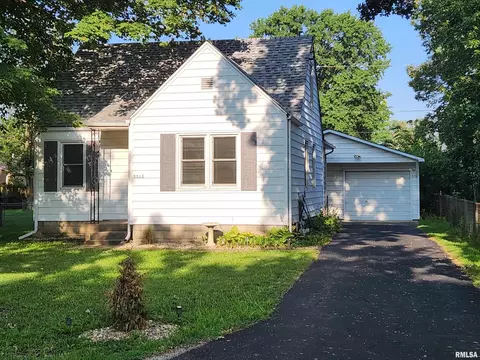3213 Palmer St, Springfield, IL 62703