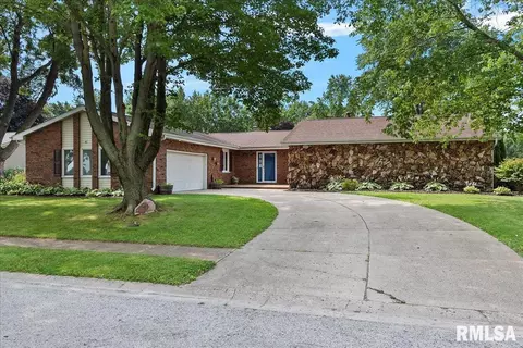 45 Merlin Dr, Rochester, IL 62563