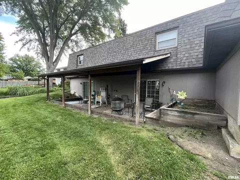511 Avondale Dr, Springfield, IL 62704 photo 10