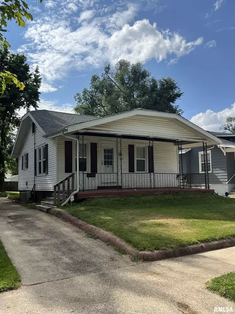 2423 Yale Blvd, Springfield, IL 62703