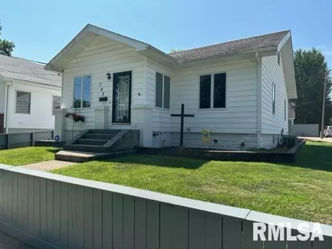 723 Jordan St, Jacksonville, IL 62650