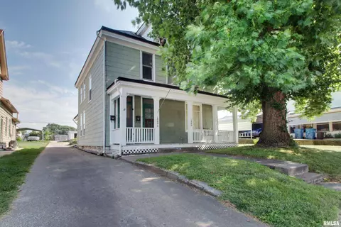 1869 Vermont St, Quincy, IL 62301