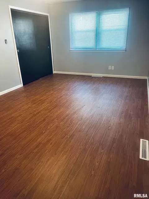 1837 W Iles Ave, Springfield, IL 62704 photo 9