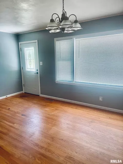 1837 W Iles Ave, Springfield, IL 62704 photo 6