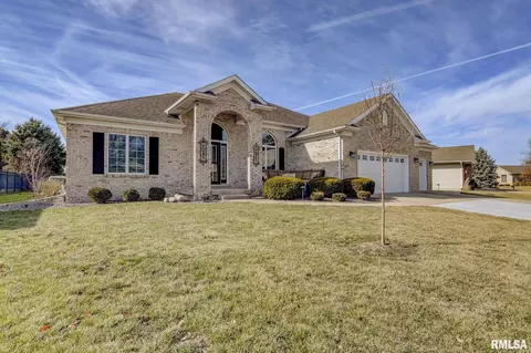 7215 Wentworth Dr, Springfield, IL 62711 photo 3