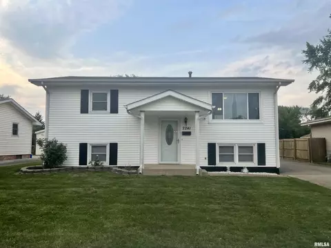 2241 Eleanor Ave, Springfield, IL 62702