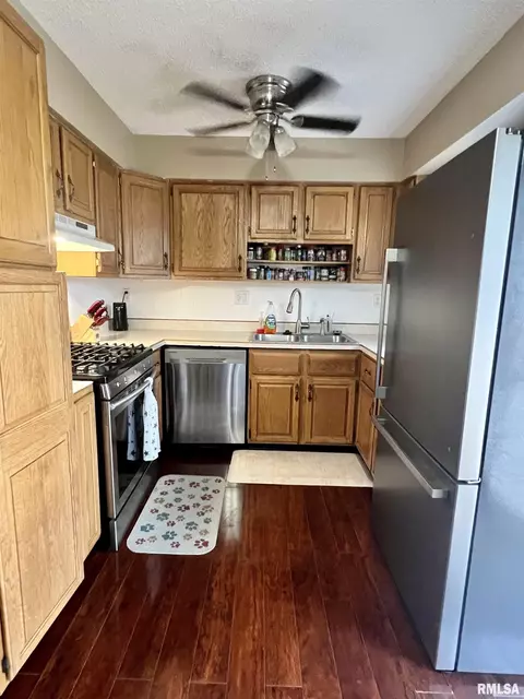 2241 Eleanor Ave, Springfield, IL 62702 photo 9
