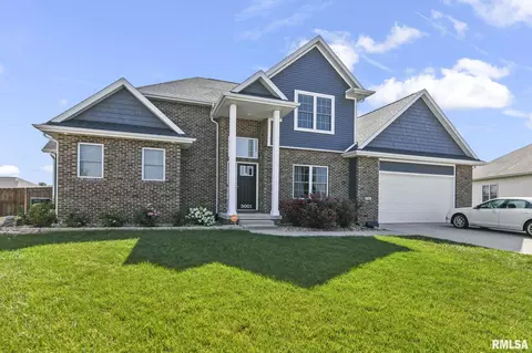 5001 Mountain View Dr, Springfield, IL 62711
