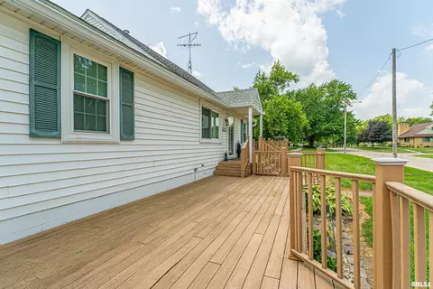 108 E Harry St, Mount Pulaski, IL 62548 photo 24
