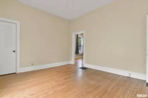 117 N State St, Springfield, IL 62702 photo 13
