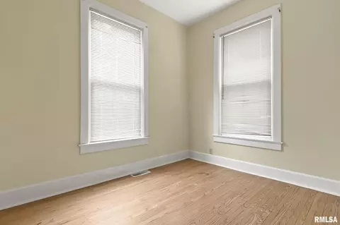 117 N State St, Springfield, IL 62702 photo 15