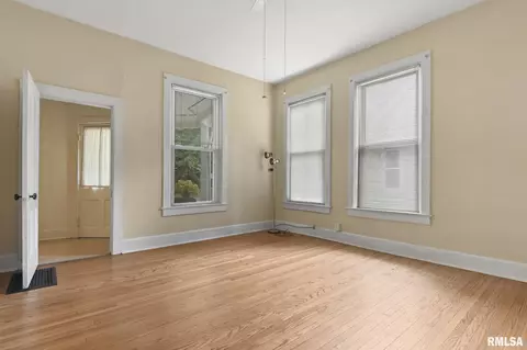 117 N State St, Springfield, IL 62702 photo 14