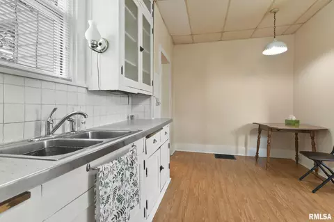 117 N State St, Springfield, IL 62702 photo 7
