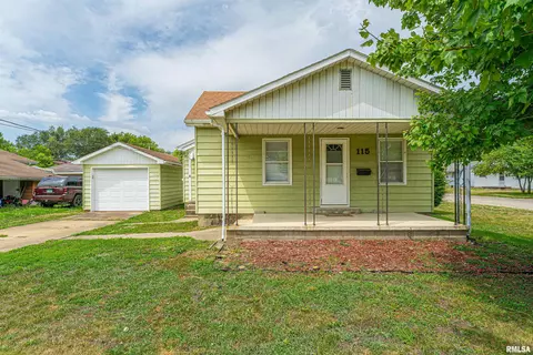 115 N Monroe St, Lincoln, IL 62656