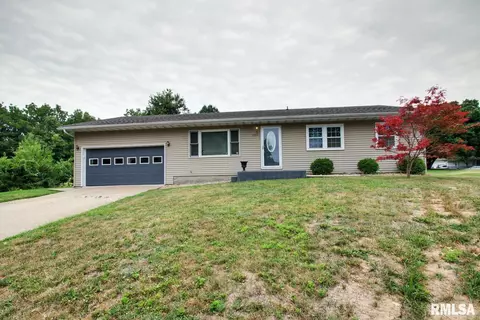 1934 W Parkview Dr, Quincy, IL 62305