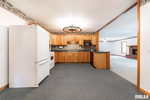 26822 E Kinderhook Rd, Browning, IL 62624 photo 2