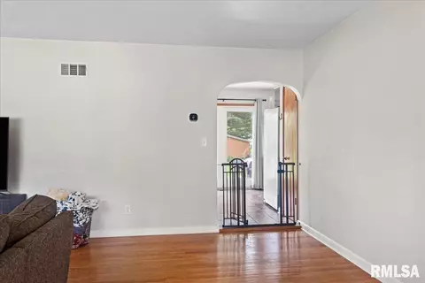 81 Circle Dr, Springfield, IL 62703 photo 5