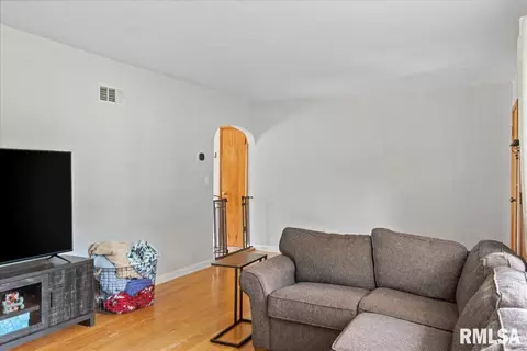 81 Circle Dr, Springfield, IL 62703 photo 6