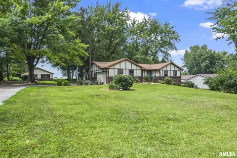 5213 Cockrell Ln, Springfield, IL 62711